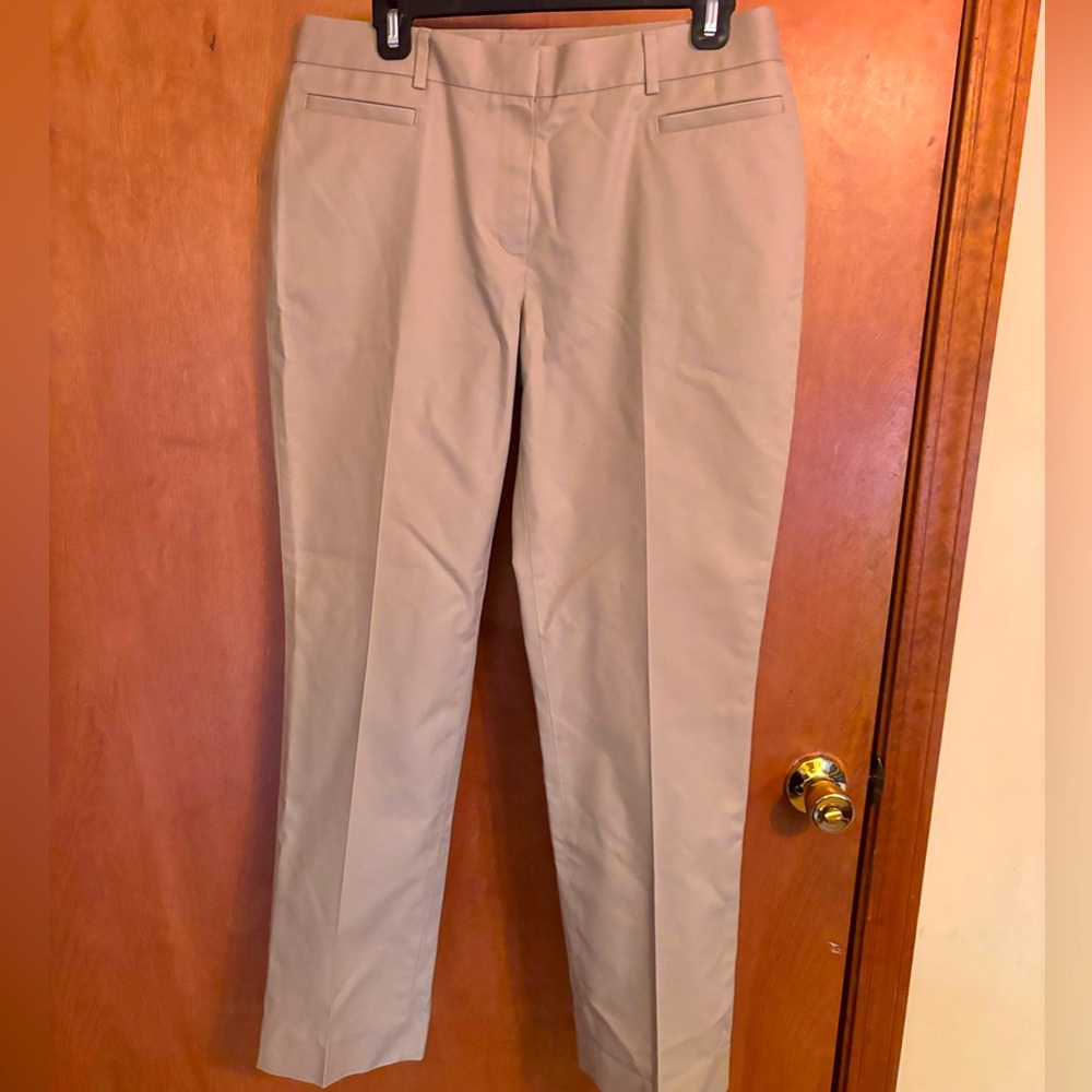 Brooks Brothers khakis size 10 Natalie fit like new!
